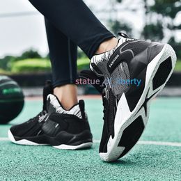 Fashion Men Lightweight Sneakers Outdoor Running Shoes Sports Shoes Breathable Mesh Comfort Running Shoes Air Cushion Lace Up v7