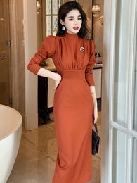 Womens Professional Dresses Retro Elegant Bubble Sleeve Pleated High Waist Wrap Hip Slit Midi Robe Femme OL Work Style Vestidos240311