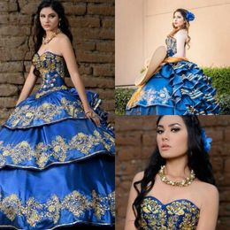 Abiti Quinceanera ricamati di lusso blu royal Abiti messicani de quincea era elegantes Sweetheart Ruffles Tiered Formal Prom P297A