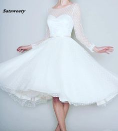 1905039s Vintage White Long Sleeve Short Wedding Dress Women Bridal Dresses Tea Length Retro Dotted Wedding Gown Spring New6563188