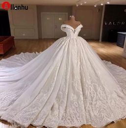 NEW 2022 Designer Lace Ball Gown Wedding Dresses Off Shoulder Straps Sweetheart 3D Floral Applique Chapel Train Bridal Gowns3810384