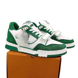 2024 Moda Clássico Luxo Mens Mulheres Running Shoes Amantes Branco Trainer Designer Sapatilhas Impressão Low-Top Verde Vermelho Preto Branco Respirável Running 36-45 M22