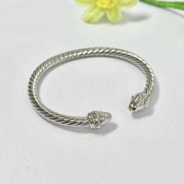 AA Designer Bangle Sweet Hambra Bracelet Jade Dy Man Fashionable and Popular 5mm Bracelet Twisted Thread Opening Handpiece O4uc