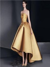 2019 Elegant Gold Applique Prom Dress Strapless HighLow Ruffle Evening Gown New Design High Quality Homecoming Dresses4857118