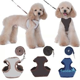 Designer Pet Harnesses Leashe Fashion Letter Embroidery Cute Teddy Puppy Small Dog Supplies Personality Pet Leash Collar 2PCS Sets235Z