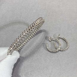 Designer Gold bracelet for women Luxury Jewelrys Carer Original Trendy LOVE Diamond V-gold 18k silver bracelet Open Style Wedding Jewellery for gift with box 80OM