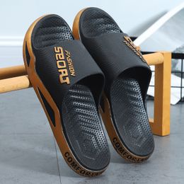 Slippers summer indoor home anti-slip wear bathroom couple outside wearing sandals slippers