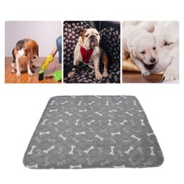 Dog Mat Waterproof Reusable Dog Bed Mats Urine Pad Animal Training Travel Pet Pee Pads Puppy Pee Fast Absorbing Pad Rug166Y