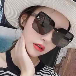 8A quality Designer H home sunglasses Sunglasses for Women 2024 New Trendy Instagram Anti UV Fashion Big Face Slimming Frameless Driving