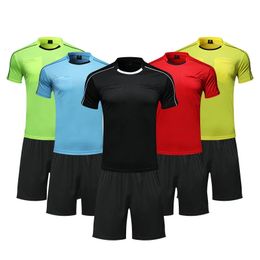 Customized Mens Football Referee Jerseys Shirt Sets Multiple Color Optional Judge Breathable Soccer Referee Uniforms 240306