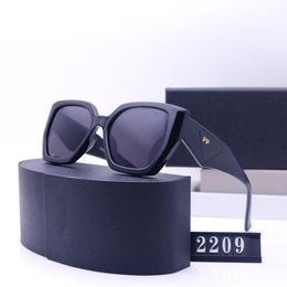 Designer Sunglasses Classic Eyeglasses Goggle Outdoor Beach Sun Glasses For Man Woman 5 Colours Optional Triangular signature 2209