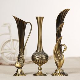 Europe retro peacock vase metal alloy gold bronze small vases crafts table antique modern home decoration flower bottle jug T20070331P