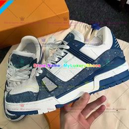 New Designer Shoes Flat Sneaker Trainer Embossed Casual Shoes Denim Canvas Leather White Green Red Blue Letter Fashion Platform Mens Womens Low Trainers 161