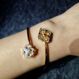 Italian Brushed Craft Style White Double Flower Light Set With Diamond Natural Fritillaria Bracelet For Women Bracelet Bracelet