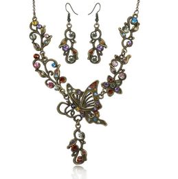 Butterfly Love Flower Necklace Vintage Diamonds Exquisite Temperament Butterfly Flower Bride Necklace Earring Set