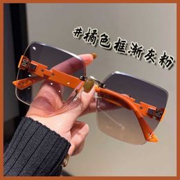 8A quality Designer H home sunglasses Orange frame 2024 new for womens high-end driving UV resistant and slimming face