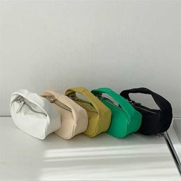 HBP Non-Brand Spring and Summer New Chain Mouth Red Bag Handheld One Shoulder Mobile Phone Small Trend Crossbody Dumplings Mini