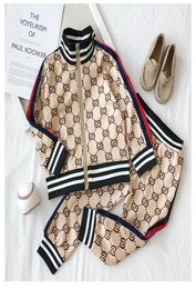 Kids Designer Clothing Sets 2020 New Luxury Print Tracksuits Fashion Letter Jackets Joggers Casual Sports Style Sweatshirt Boys 2256284