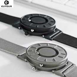 2018 New Style Watch Men Eutour Magnetic Ball Show Innovate Wristwatches Mens Nylon Strap Quartz Watch Fashion Erkek Kol Saati J19239w