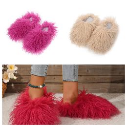 Sandals Hot Selling Fur Slippers Mule Womens Daily Wear Fur Shoes White Black Orange Metal Chain Casual Flat Shoes Trainers Sneakers GAI