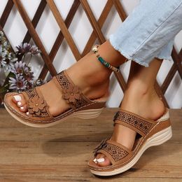 2024 Summer Women Slippers Plus Size Womens Shoes Retro Roman Sandal Pu Casual Flower Wedge Sandals Platform 240301