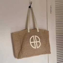 Grass Woven Women's Bag Versatile Summer Tidal Beach Shopping Fashion Handheld Tote