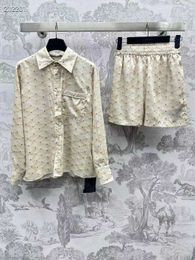 Women's Two Piece Pants designer L Diamond Cheque shirt set Ice silk chest pocket trim with simple elastic shorts set women clothes