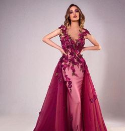 Luxury 3D Floral Appliqued Pearl Beaded Sheer V Neck 2020 New Mermaid Evening Dresses With Detachable Train Custom Made Prom Dres7083618