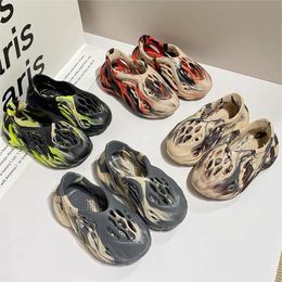 Kids Sandals Summer Classic Casual Children Parent-child Shoes Girls Toddlers Slide Slippers Kid Youth Boys Women Mens Outdoor Trainers No Brand
