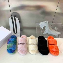 Slippers Black shoes with white linesBrand slippers the highest new plus one line thick sandals lamb wool cottonH240312