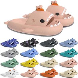 Shipping Designer Sandal Free Slides Slipper Sliders for Sandals GAI Pantoufle Mules Men Women Slippers Trainers Flip Flops Sandles Color40 89068 s s