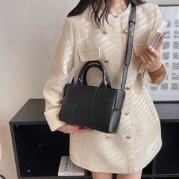 10A counter quality real leather Bottegs Venets bags for women high end 2024 Summer Texture Big Woven Commuter Tote Large Capacity Handbag New Fashion Korean Edition