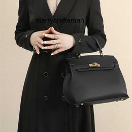 Women Totes Handbag l Popular New Cowhide Bag Small and Large Capacity Fashionable One Shoulder Praise Handheld Commuter Womens