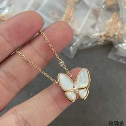 V Necklace V Gold Plated Mijin Natural Fritillaria Butterfly Necklace Fashionable and Sweet Popular on the Internet Same CNC Workmanship