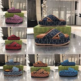 2024 New Womens Sandals designer women Sandal Summer Platform shoes Mules Red Blue Embroidered home beach Comfortable soft Lady slipper designer Sandal Dhgate