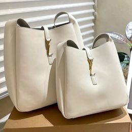 Designer Bag Bucket Bag Women's Shoulder Bag High quality leather large carrying large capacity shopping bag