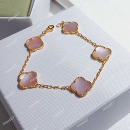 Hot selling in 2024Lady Designer clover bracelet pink 5 flower link chain Bracelets Personality Bangles Jewellery Dance Party Women Superior Quality