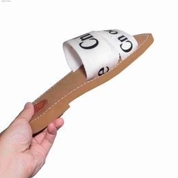 Slippers Sandals Designer Luxury Woody Clogs Mule Slide Letter loafers Pink Summer Beach Canvas Herringbone SH240312