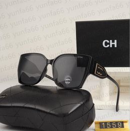 Sunglasses for Women Mens Designer Men Flower Lens with Letter Sun Glasses Unisex Traveling Sunglass Black Grey TVI6