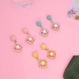 New Geometric Square Pearl for Women, Fashionable Personalized INS Earrings, Trendy and Elegant Earrings E339