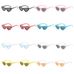 Lovatfirs 16 Pack Butterfly Sunglasses for Party Women Men Kids 20 Color لاختيار حماية الأشعة فوق البنفسجية 240226