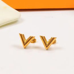 Luxury designer Rosesgold,Silver letter V earrings nail stud earrings designer earrings for women exquisite simple fashion diamond hoop earrings lady Jewellery