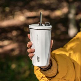 600 ml isolerat kaffekopp i rostfritt stål med halm, vakuumvattenflaska