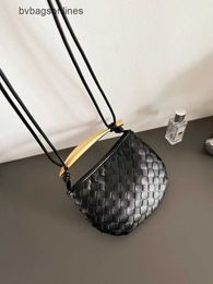 Original Bottegs Venetas sd Jodie Bag Leather Versatile sardine Woven Womens Advanced Hand Dumpling 2024 New One Shoulder Crossbody DRDX