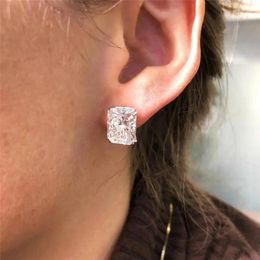 Stud Earrings Huitan Luxury Crystal CZ Women Minimalist Style Daily Wear Versatile Accessories High-quality Silver Colour Ear Jewellery