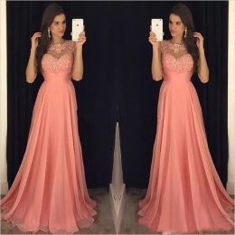 2024 Plus Size Coral Pink A Line Bridesmaid Dresses Chiffon Jewel Neck Lace Appliques Beaded Floor Length Maid of Honour Bridal Party Gowns