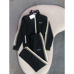 the New Mens Designer Tracksuit Fall Winter Fashion Monogrammed Embroidered Zip Up Collar Cardigan Men Black Leisure Sports