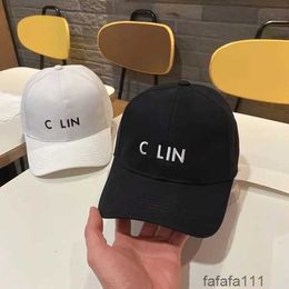 Ball Caps Fashion Designer Menshat Womens Baseball Cap Celins s Fitted Letter Summer Sunshade Sport Embroidery Beach Hats Ur1j MPEX