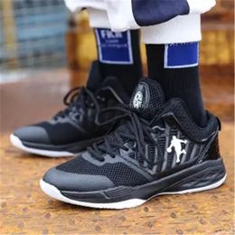 Non-slip, breathable and cushioned sports basketball shoes for young men and students l89