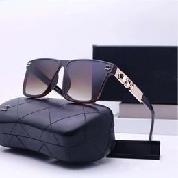 Luxury Chanels Sunglasses Designer Sunglasses For Women Unisex Chaneles Sunglasses Mens Cycle Casual Fashion Street Photography Vintage Chanells Glasses Man 595